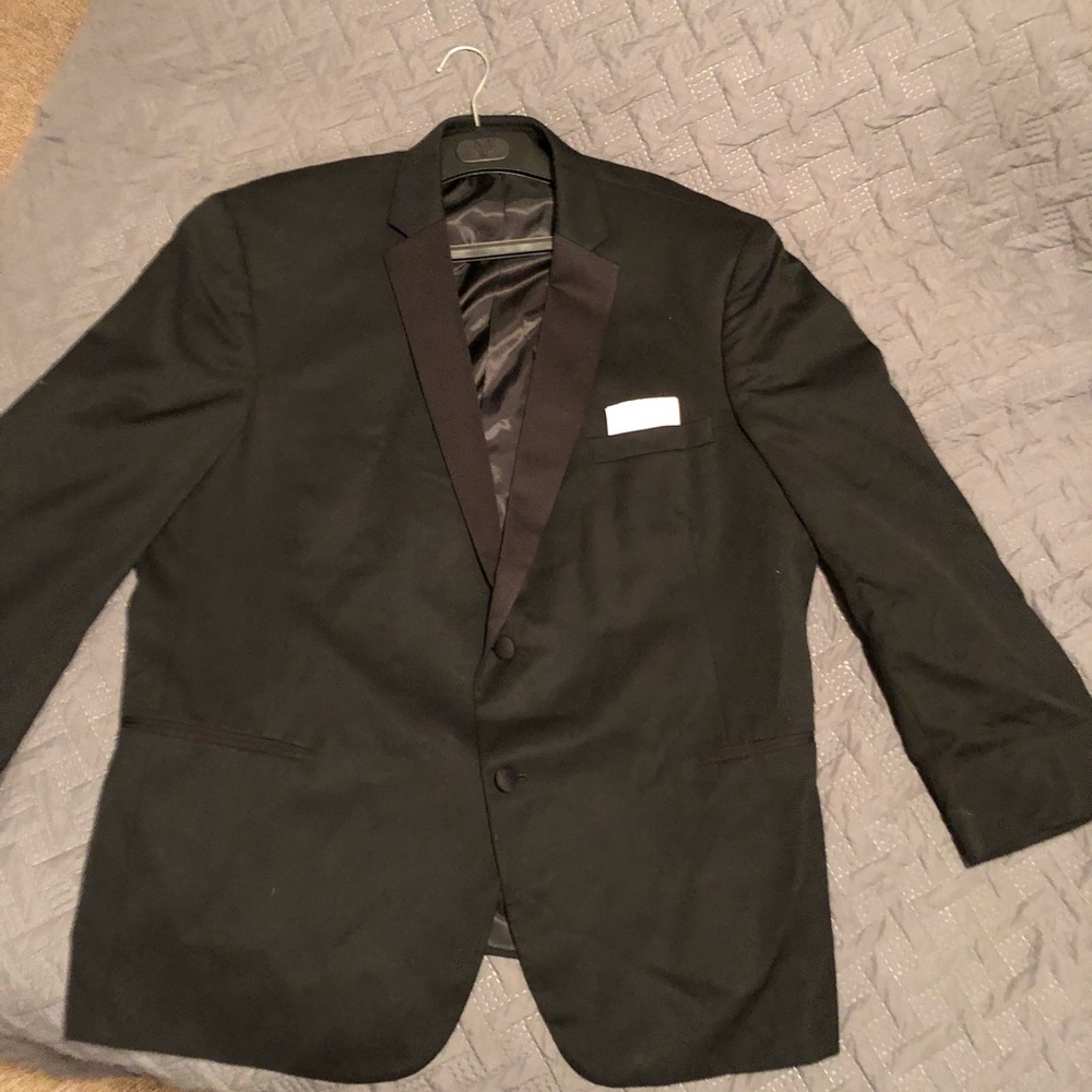 Vera wang tuxedo jacket